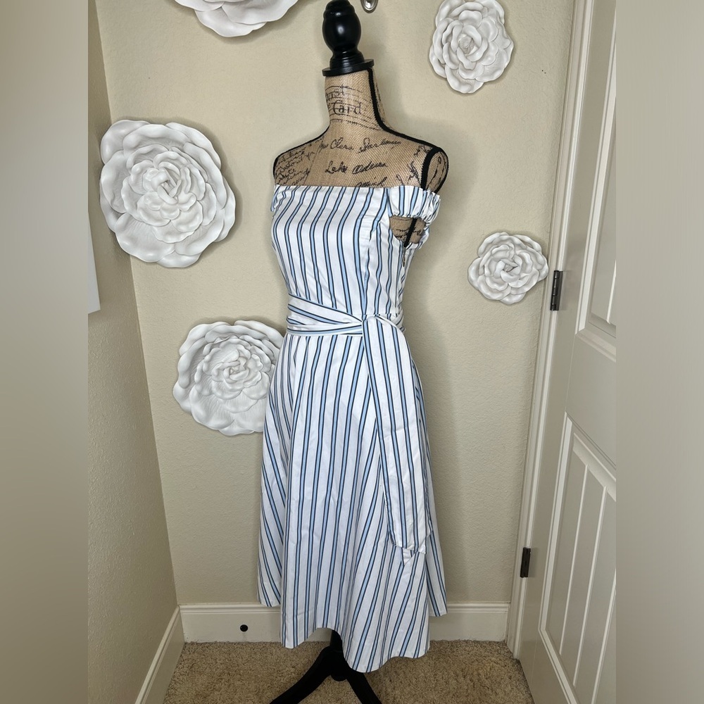 Draper James Off the Shoulder White & Blue Multi Striped Dress Size 0 - Picture 6 of 16